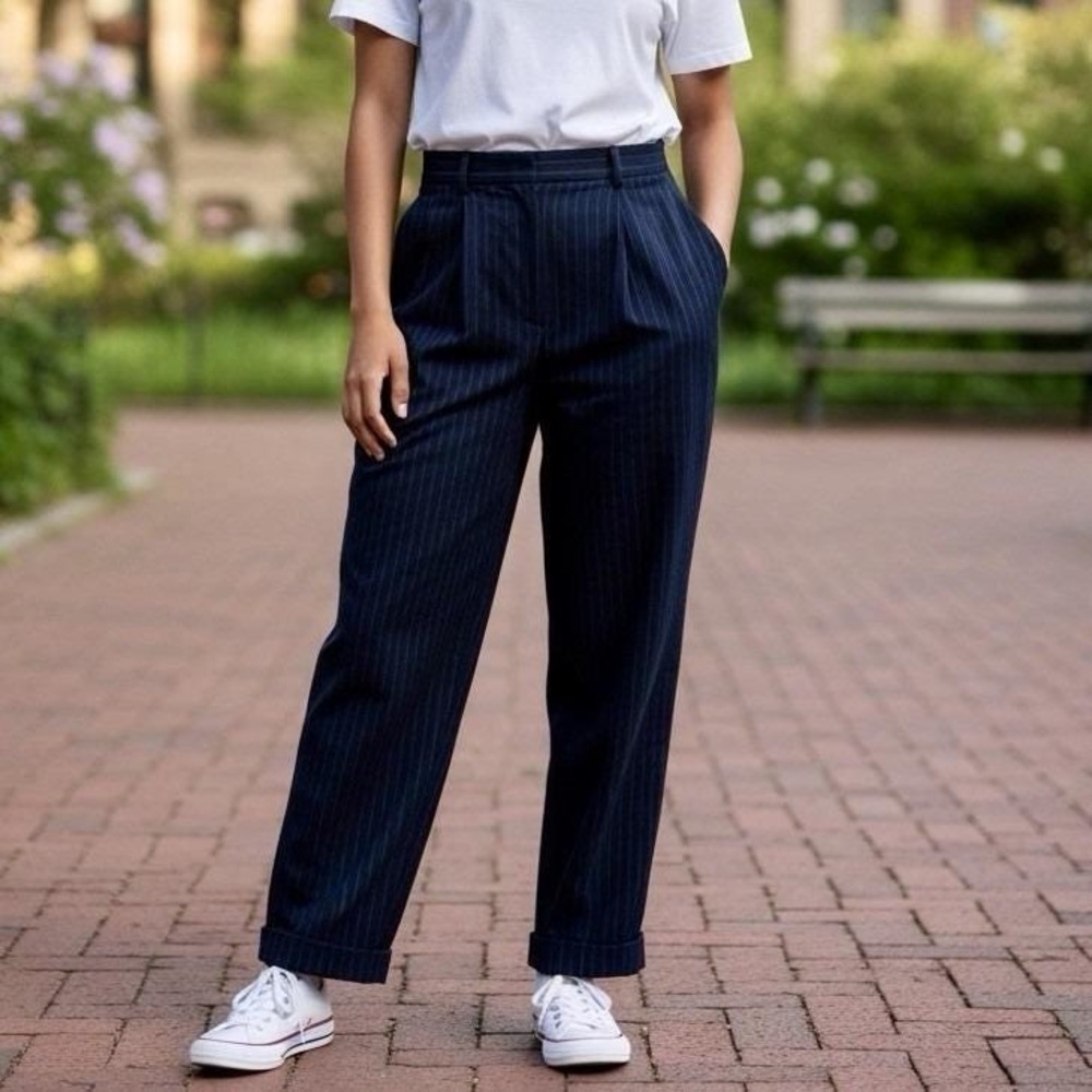 Giorgio Armani Pants Womens 8 Blue Pinstripe VTG 90s Wool Pleated